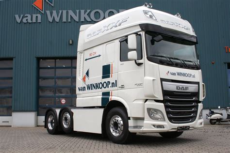 Every day we see black, camouflaged trucks on the roads now and that means something is coming from eindhoven. DAF XXF SuperSpaceCab offers 90 cm more space - Iepieleaks