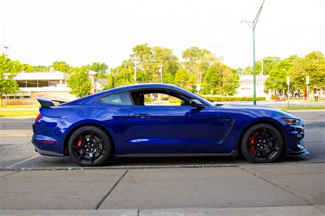 Boostaddict This Is The 2015 Shelby Mustang Gt350r In Deep Impact