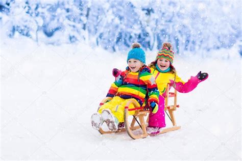 Kids Play In Snow Winter Sleigh Ride For Children — Stock