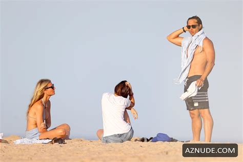 Gwyneth Paltrow And Brad Falchuk Enjoy A Beach Double Date