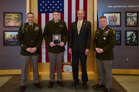 2022 Uwl Rotc Eagle Battalion Receives Macarthur Award Uwl