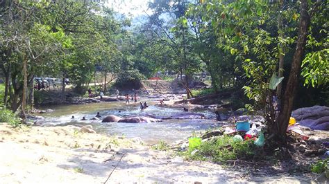 Lubuk timah merupakan pusat rekreasi air terjun dan hot spring, yang lebih kurang 30 minit sahaja dengan bandaraya ipoh. Pusat Rekreasi Lubuk Timah, Simpang Pulai | D_08