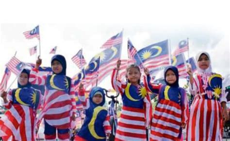 Kemerdekaan Sebenar Rakyat Malaysia Sloppyploaty