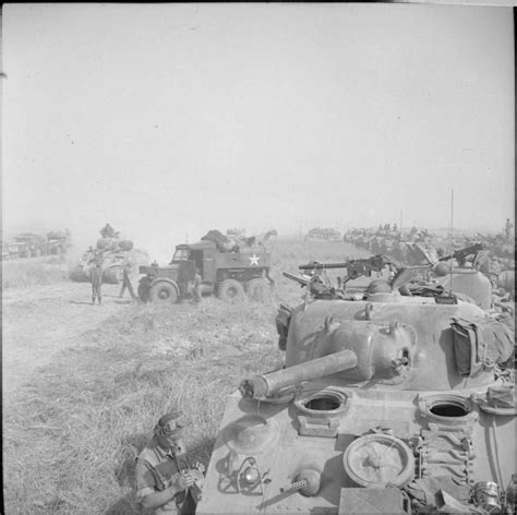 Sherman Tanks Of The 1st Polish Armoured Division In Line At The Start