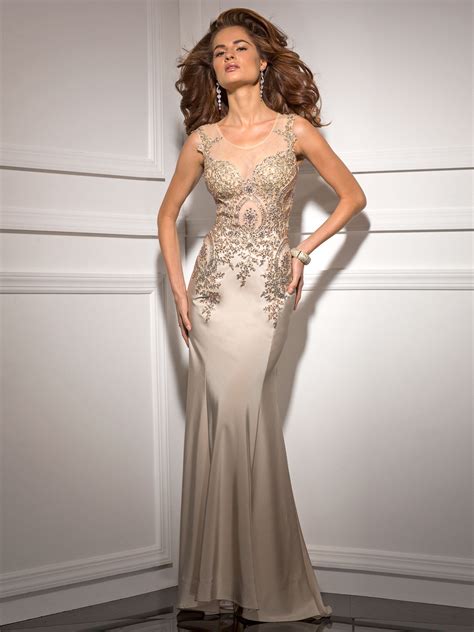 Maravillosos vestidos largos de fiesta elegantes | Moda y vestidos