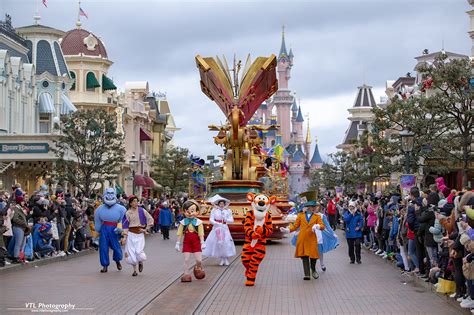 Tickets & info disneyland parijs bezoeken. Disney Stars on Parade 2019 Disneyland Parijs - VTL ...
