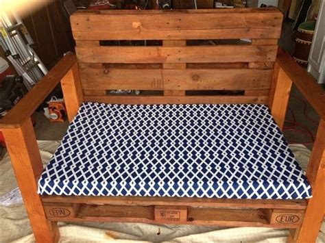 Check spelling or type a new query. DIY Homemade Pallet Lounge Chair | Home Design, Garden ...