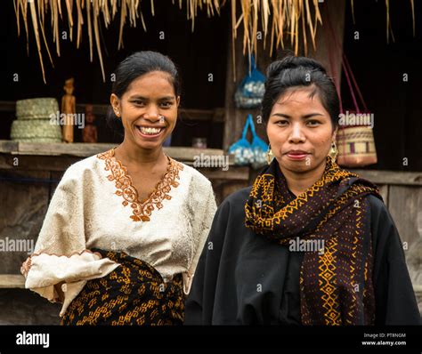 Indonesian People In Traditional Attire Stock Photo Alamy