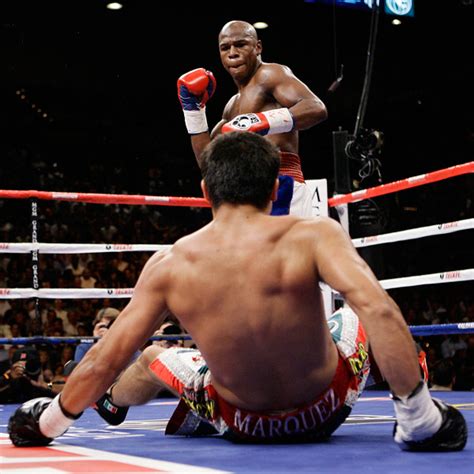 Defeats oscar de la hoya by split decision to capture the wbc super welterweight belt and a world championship in a 5th weight division. Floyd Mayweather Jr. beats Juan Manuel Marquez in 12 in ...