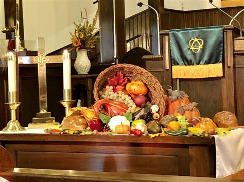 Pin by Nita Glover Hardke on Church and Church Altars ...