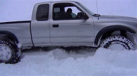 2004 Toyota Tacoma In Deep Snow Youtube