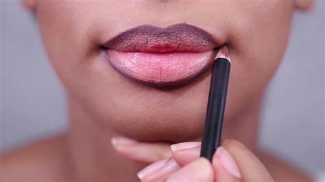 Gloss And Lip Liner Application Youtube