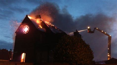 Disused Edinburgh Church Destroyed By Fire Bbc News