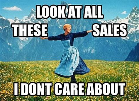 20 Funny Black Friday Memes That Will Make You Lol