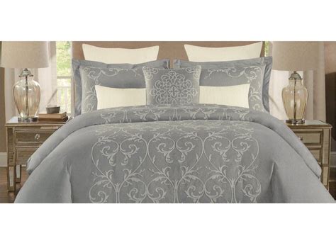 Find chic bedding in contemporary patterns, colors and textures. TAHARI HOME ZARINA FULL/QUEEN 3 PIECE Embroidered White on ...