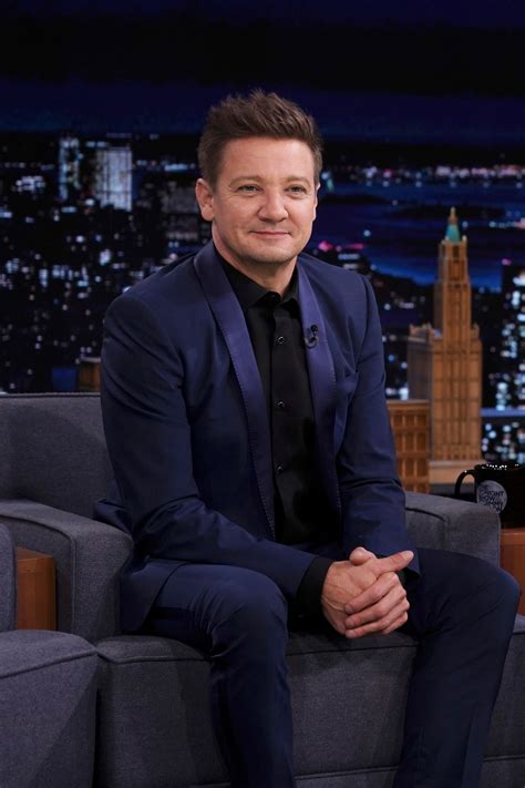 Jeremy Renner Shares Selfie From Hospital Bed After Snow Plow Accident Vanity Fair