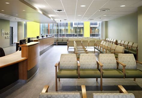 Cooper Bracebridge Spec Furniture Sala De Espera Hospital Ideas De