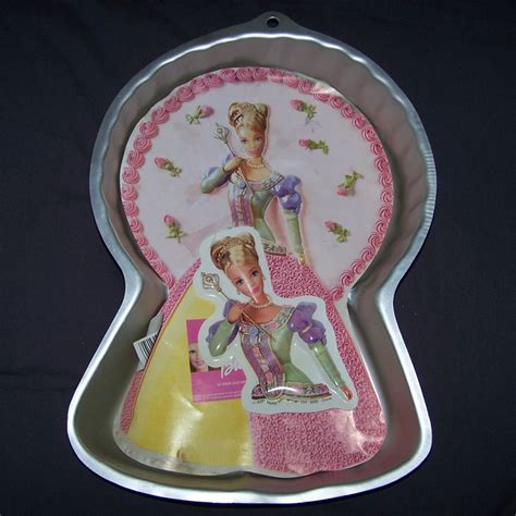 wilton 2105 8900 barbie cake pan mold with face plate and instructions 2000 mattel