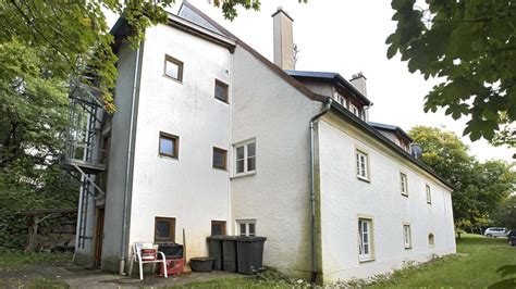 Lassen sie sich von unserem fachmännischen team beraten und kommen sie einfach bei uns in weilheim vorbei. Weilheim: Sanierung der Notunterkunft für Obdachlose ...