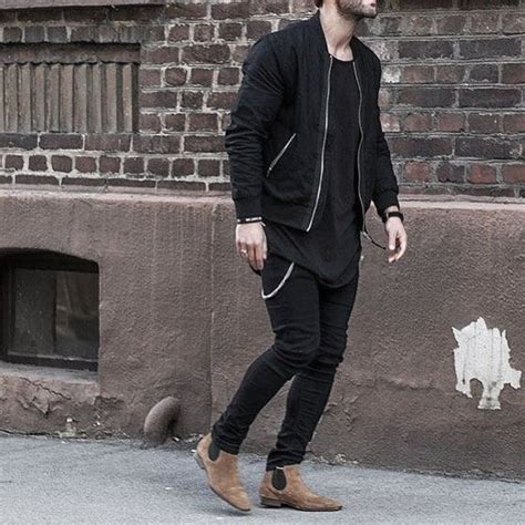Chelsea boots add a hint of timeless style to a relaxed casual outfit. What To Wear With Black Jeans For Men - 50 Fashion Style ...