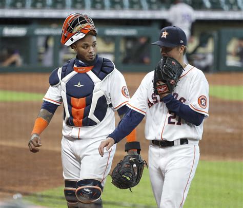 How Martin Maldonado kept Astros’ pitching staff together