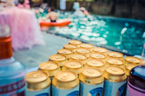 Tips For Throwing A Pool Party Thats Both Fun And Safe Decoration Love