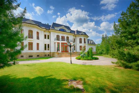 100 Million 25000 Square Foot Mega Mansion In Moscow Russia Homes