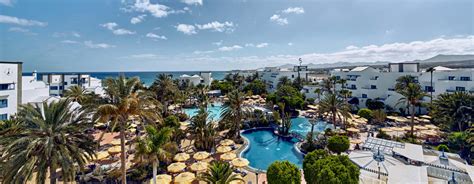 Strand Seaside Hotel Los Jameos Puerto Del Carmen • Holidaycheck Lanzarote Spanien