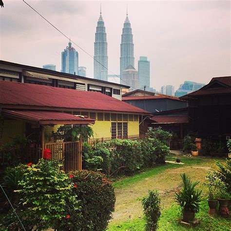 Signature tower kampung baru location: Kampung Baru, un village au coeur de Kuala Lumpur