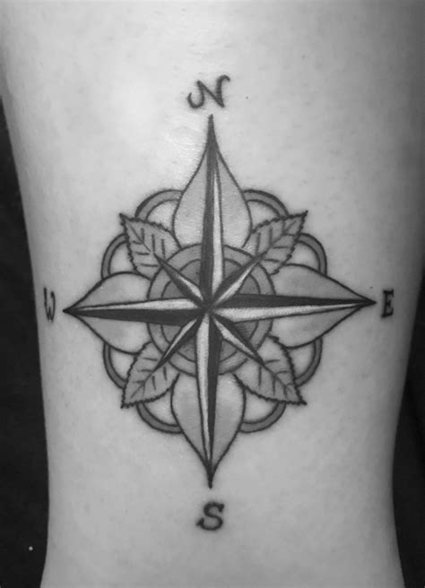 Kompass Tattoo Compass Tattoo Tattoos Old School Tattoo