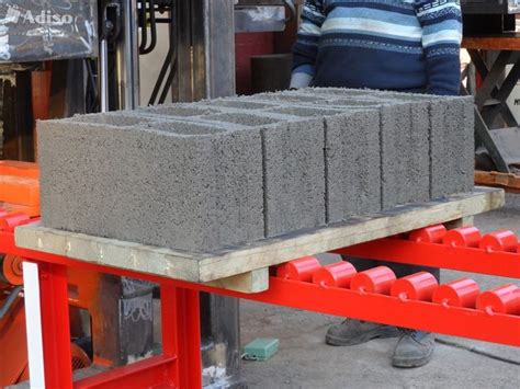 House of cinder block (54 photos): the pros and cons of laying, how to