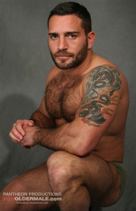 Male Naked Bodybuilders Image