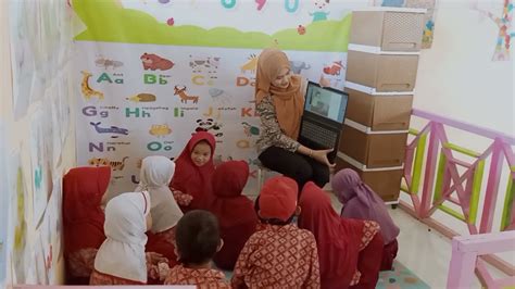 Membaca Nyaring Menggunakan Literasi Cloud Siswa Kelas Sdn Tana