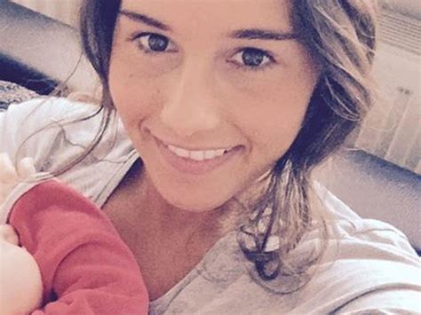 Sarah lombardi im familienurlaub mit julian und alessio. Kuschel-Tag: Sarah Lombardi & Baby Alessio ganz entspannt ...
