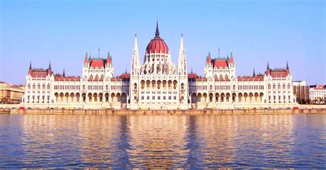 The hungarian parliament, also known as the budapest parliament, has become one of the city's main symbols. Boedapest: 1-uur durend parlementsbezoek met ophaalservice ...
