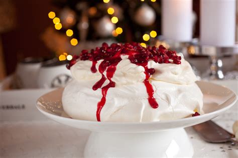 Pavlova With Cranberries And Whipped Cream Simones Kitchen