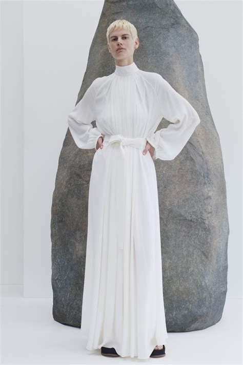 Gabriela Hearst Resort 2024 Fashion Show | The Impression
