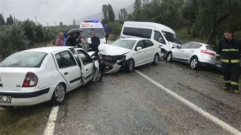 Bursa Da Zincirleme Trafik Kazas Yaral