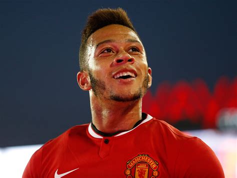 Депай мемфис (depay memphis) футбол нападающий нидерланды 13.02.1994. Memphis Depay scores amazing overhead kick from Wayne ...