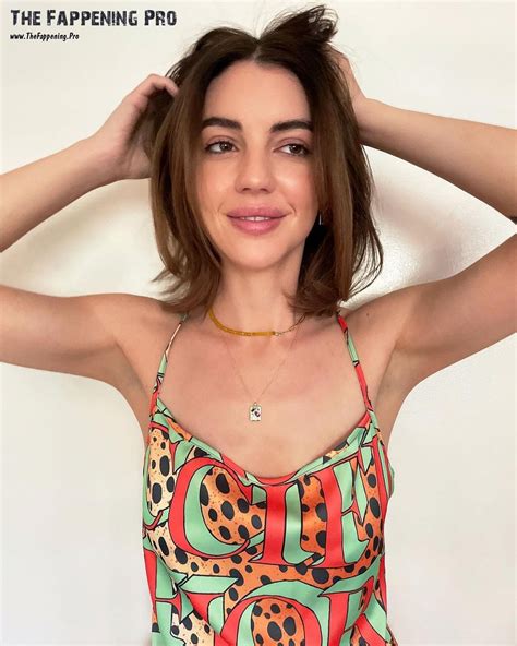 Adelaide Kane Nude And Sexy Photos Fappeningtime