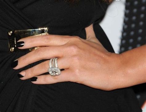 Khloe Kardashian Engagement Ring Is Luxurious Khloe Kardashian