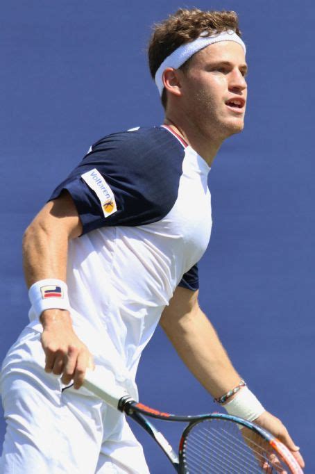 Diego schwartzman was once asked about girlfriend to which he had said he only focused on the tennis. Who is Diego Schwartzman dating? Diego Schwartzman ...