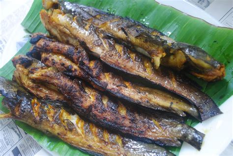 Acia ikan bakar is actually just one of the stalls that occupies the stretch of stalls. Resepi Ikan Keli Bakar - Resepi Bergambar