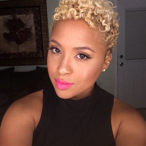 Long curly locks can be real trouble for their owner. 25 Cute Curly and Natural Short Hairstyles For Black Women ...