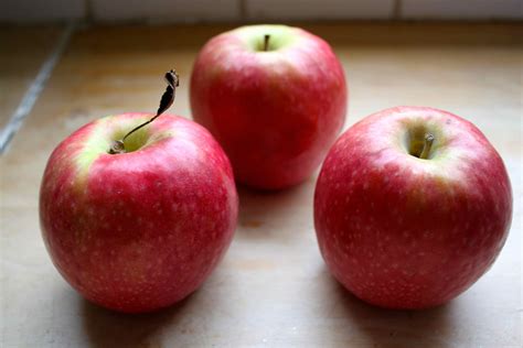 Free Photo 3 Apples Apple Apples Fruit Free Download Jooinn