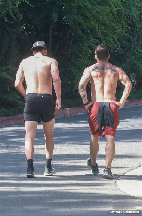 Free Ryan Phillippe Shows Off His Muscle Bare Body The Gay Gay