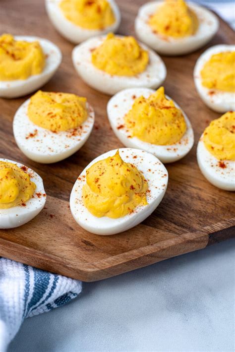 Simple And Easy Deviled Eggs The Schmidty Wife