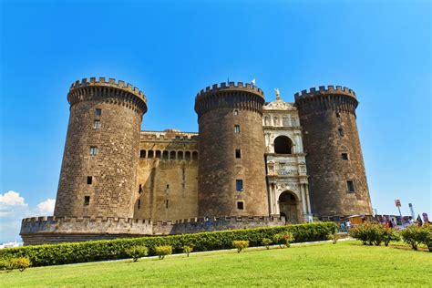 15 Best Castles In Italy The Crazy Tourist