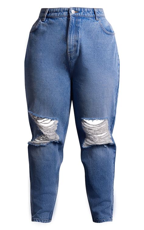 Plt Plus Mid Blue Wash Ripped Knee Mom Jeans Prettylittlething