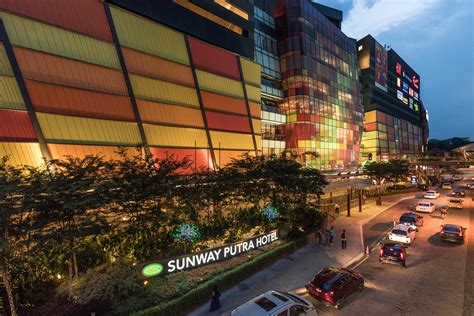 Sunway putra mall is strategically located in the central business district of kuala lumpur in one of the most vibrant hubs of the city. SUNWAY PUTRA MALL - SA Architects Malaysia